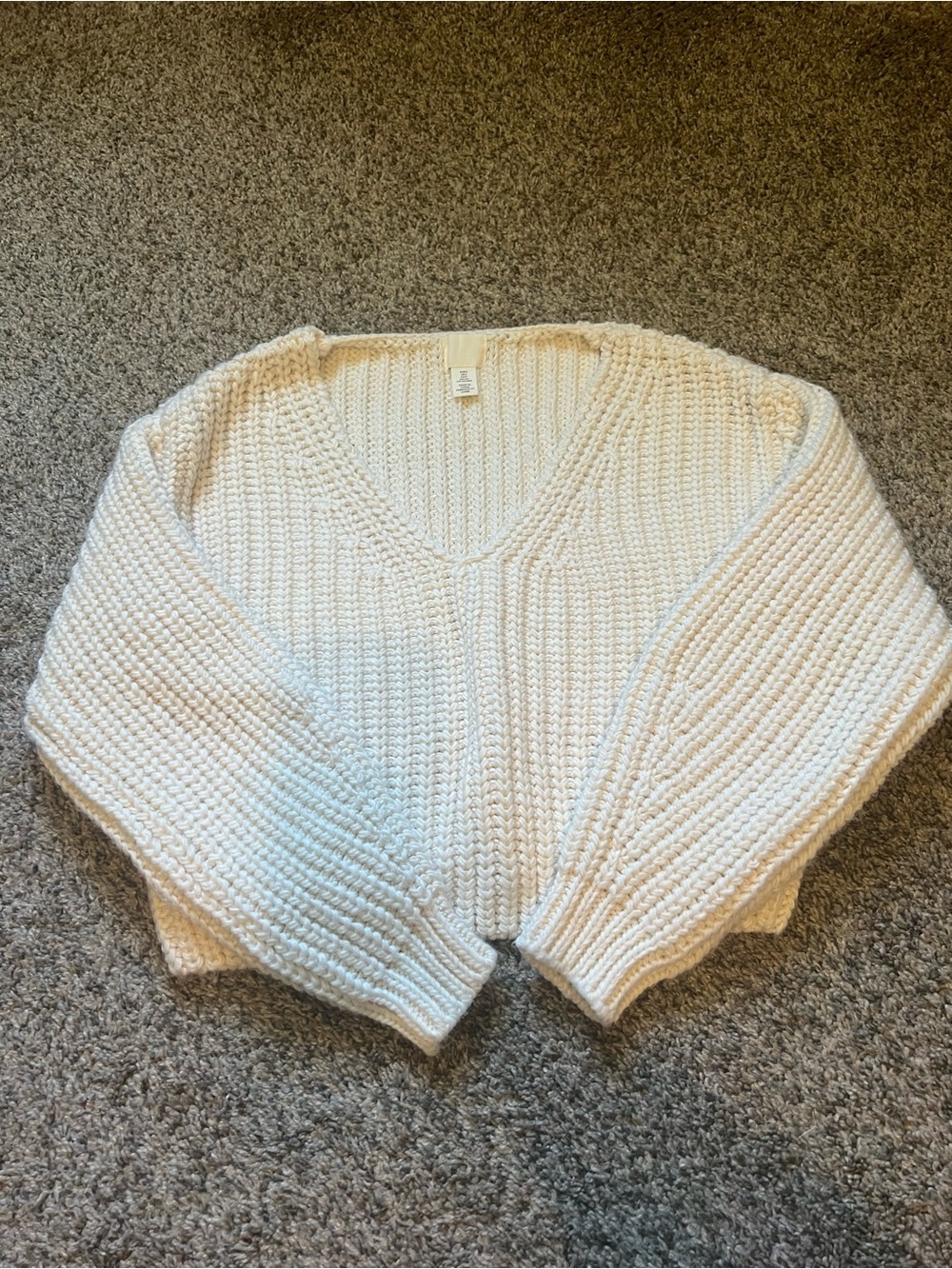 Cozy V-Neck Chunky Knit Sweater - Cream